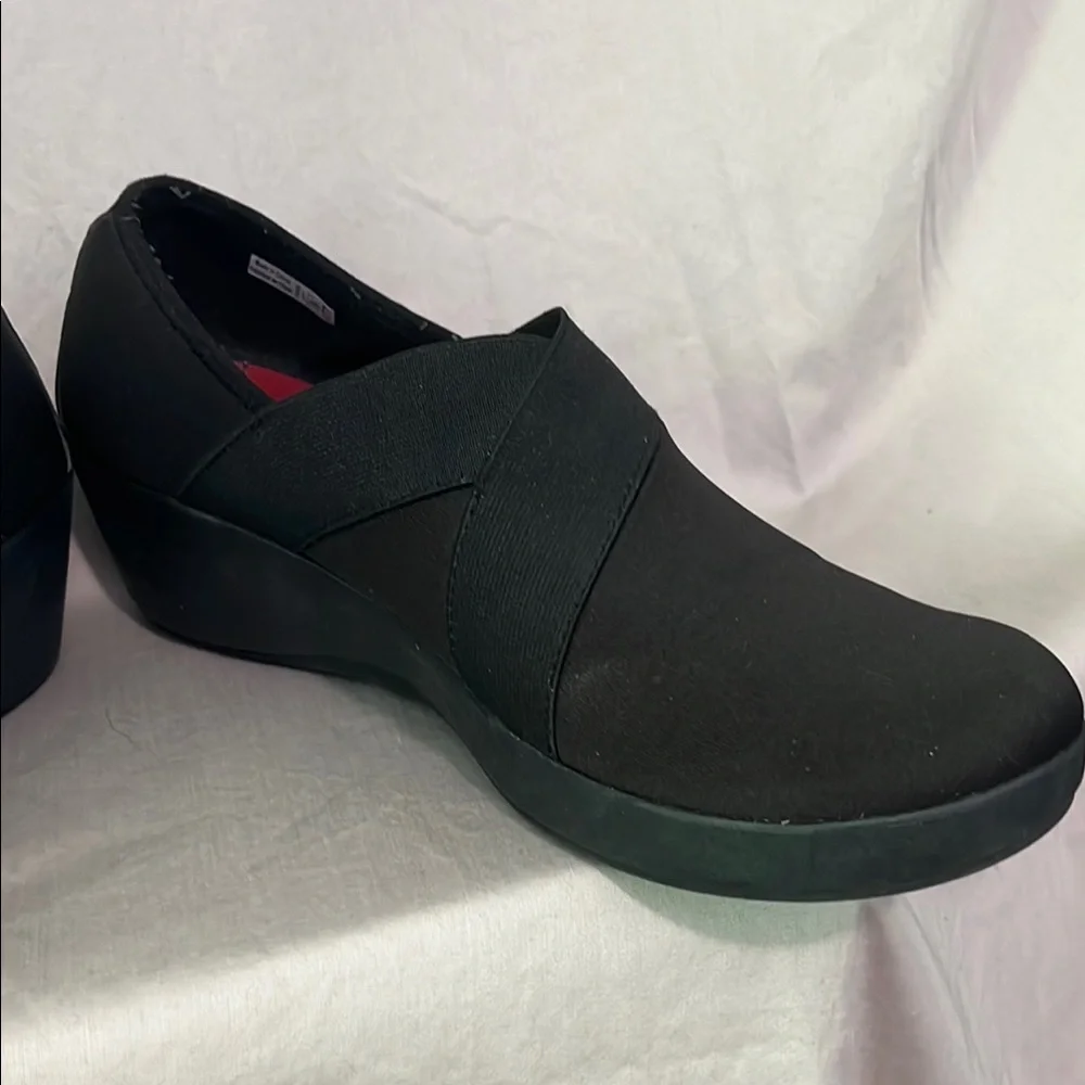 Crocs dual comfort Women's Black Slip-On Shoes Good Used Condition - Picture 4 of 11